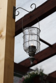 Závesná lampáš s konzolou