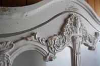 Závesná skrinka biela 60 × 13,5 × 75cm