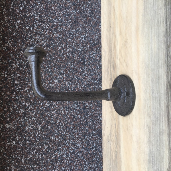 Závesný hák liatina 8x5x11, 5cm