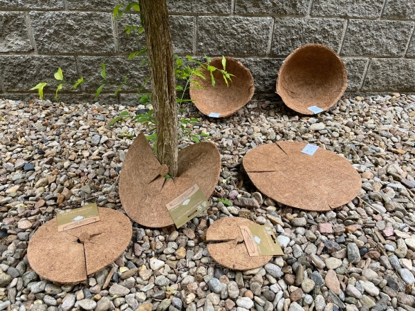 Závěsný květináč ocelový s konzolou 60cm