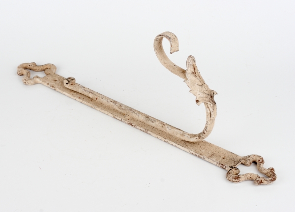 Zdobená kovová konzola na stenu 45cm