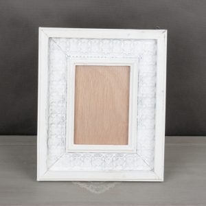 Zdobený bílý fotorámeček 30x25x2cm - VYŘAZENO
