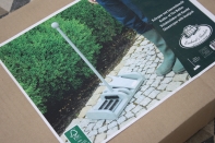 Obuvák s čističom na topánky šedý Esschert Garden 80 cm