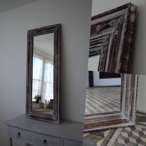 Zrkadlo s hnedým dreveným rámom s patinou 50x115cm