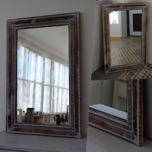 Zrkadlo s hnedým dreveným rámom s patinou 90x60cm