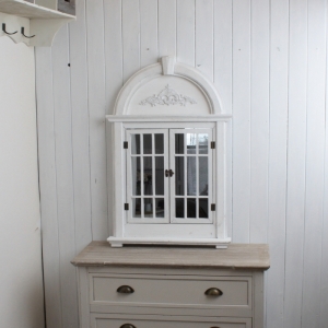 Zrkadlo s okenicami biele 91x62cm