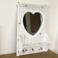 Zrkadlo s poličkou srdce 61cm