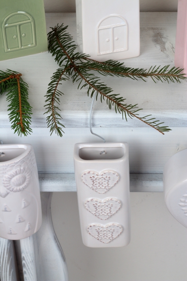 Zvlhčovač vzduchu na radiátor srdce hnedý 6,9x17x4cm