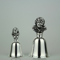 Zvonček s anjelikom postriebrený 5 cm